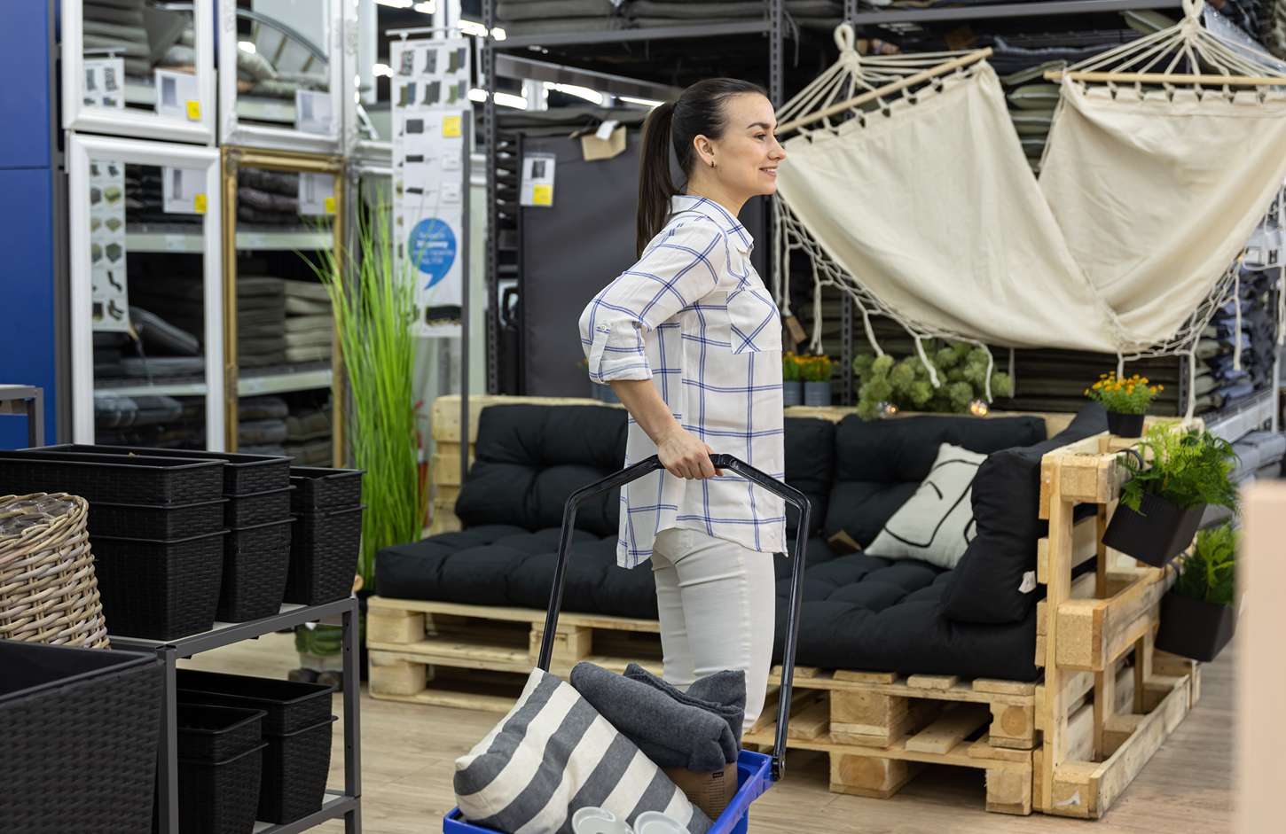 Rahasia Sukses: Menjadi Reseller Furniture Tanpa Modal Besar Bersama PT Alba Unggul Metal